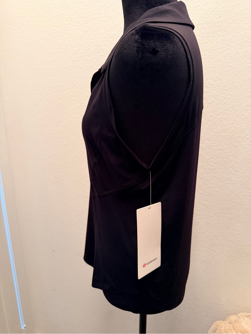 Lululemon Quick Drying Sleeveless Polo Tank - Picture 3 of 5